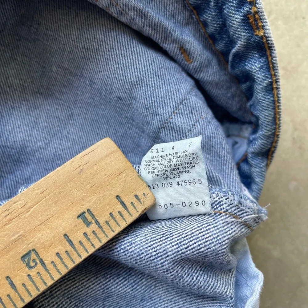 Vintage Levis 505 Regular Fit Jeans Mens 36x31 Blue Denim Made in USA 0290